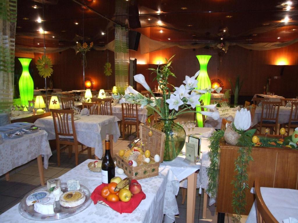 Hotel & Restaurant Azur La Freissinouse ภายนอก รูปภาพ