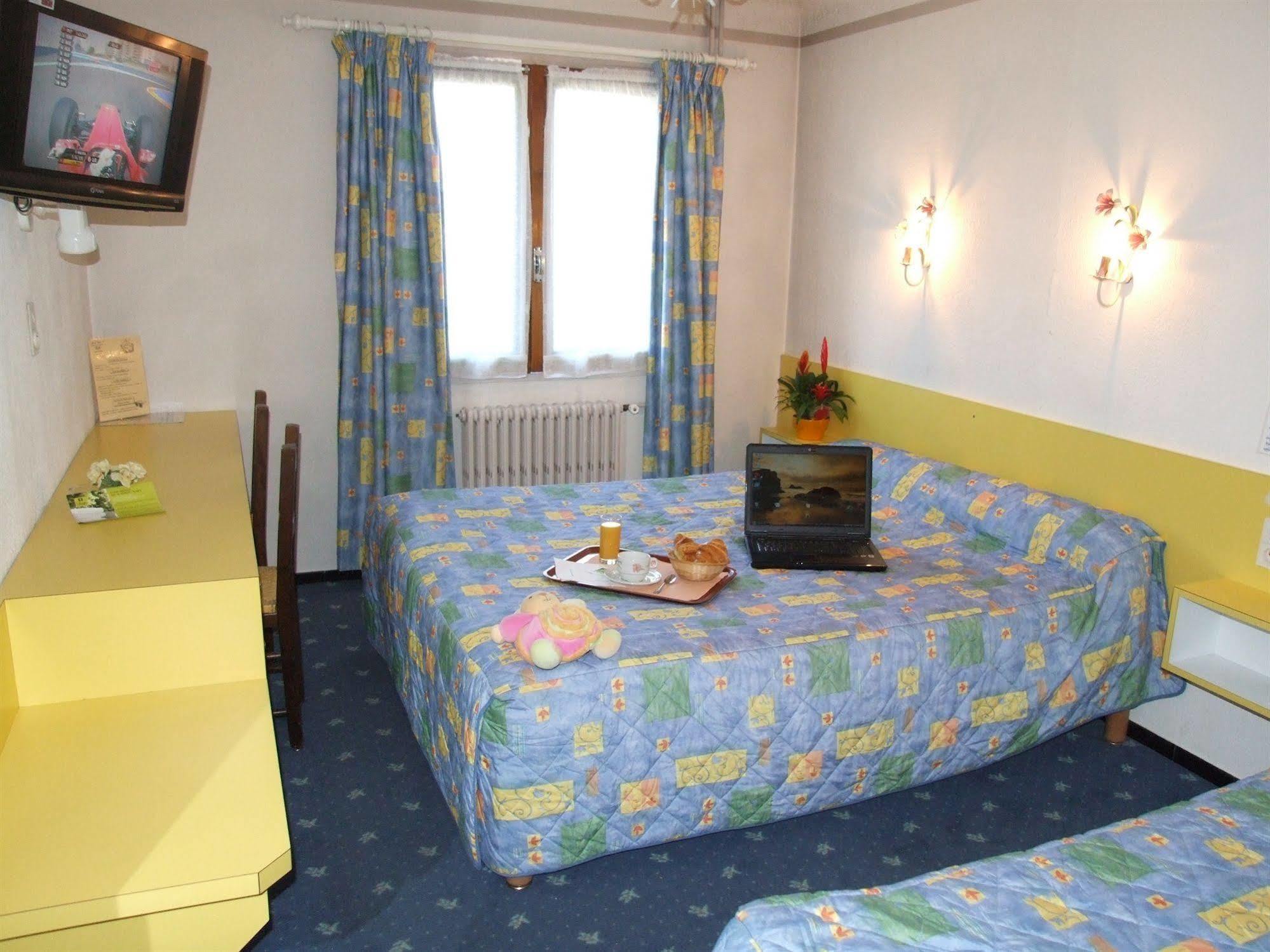 Hotel & Restaurant Azur La Freissinouse ภายนอก รูปภาพ